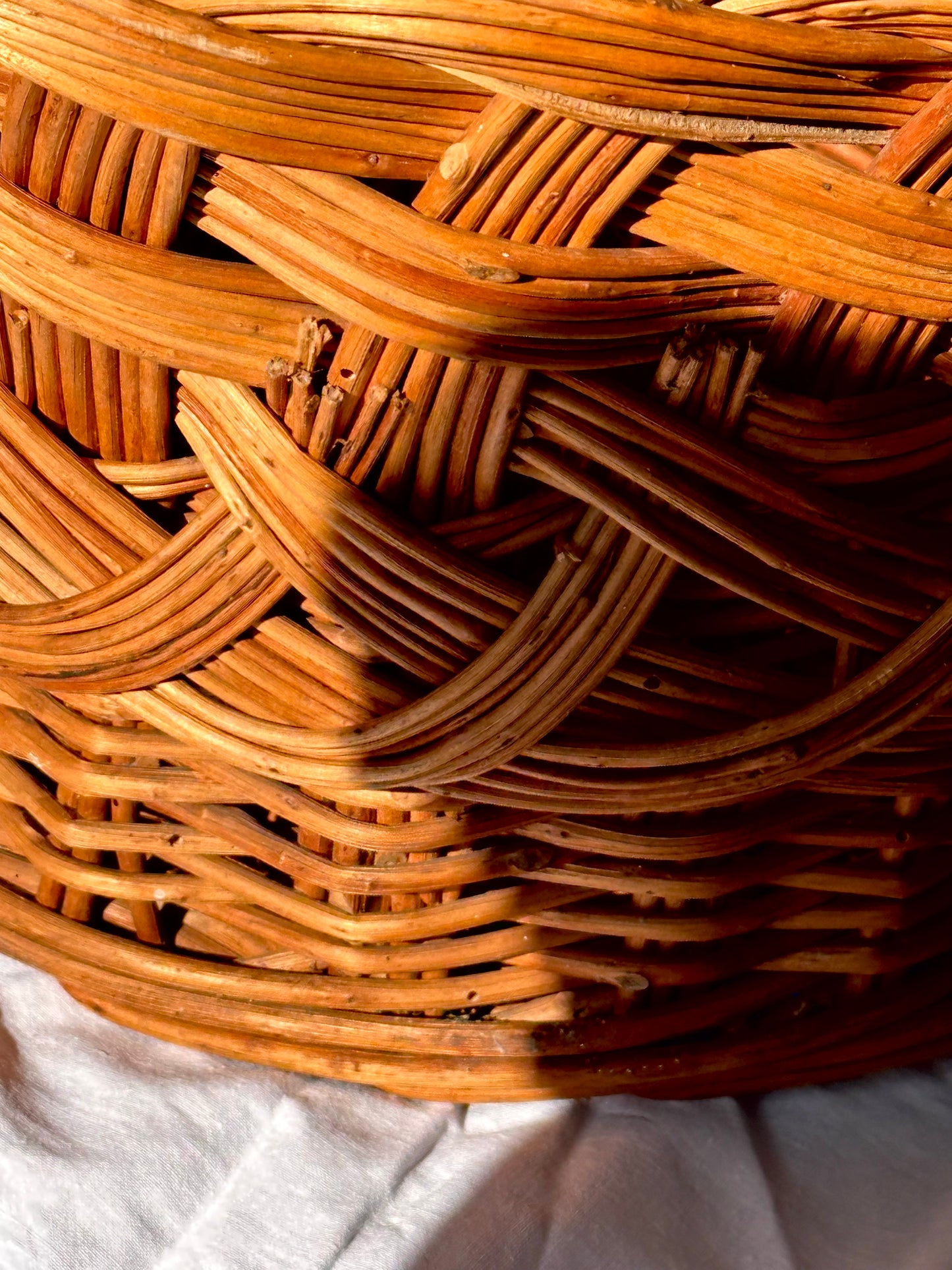 VINTAGE BASKET