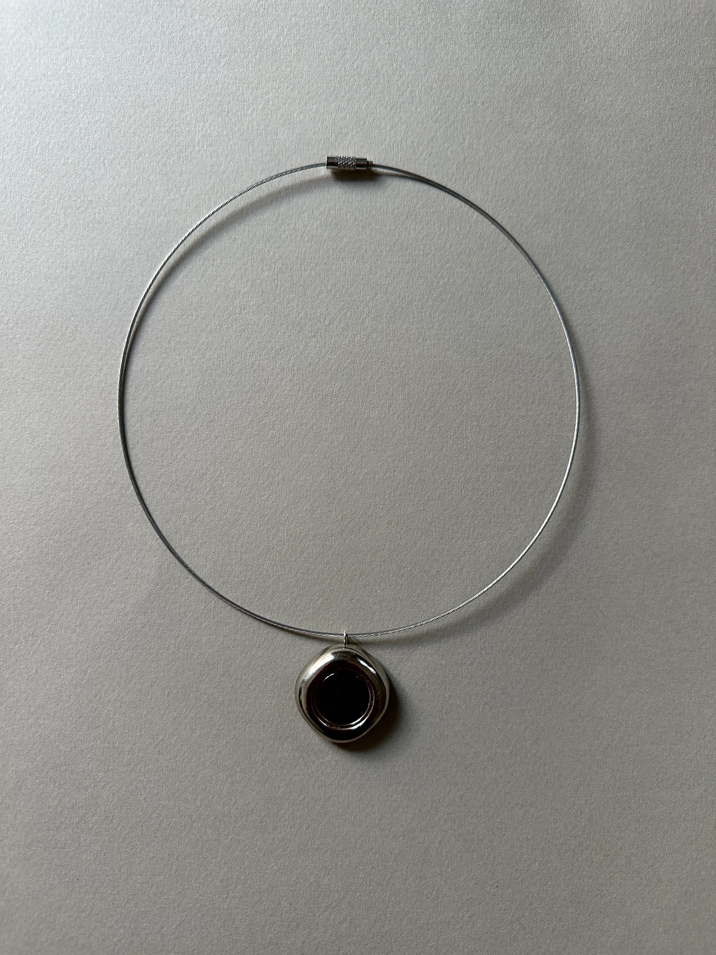 Minimal Choker Necklace