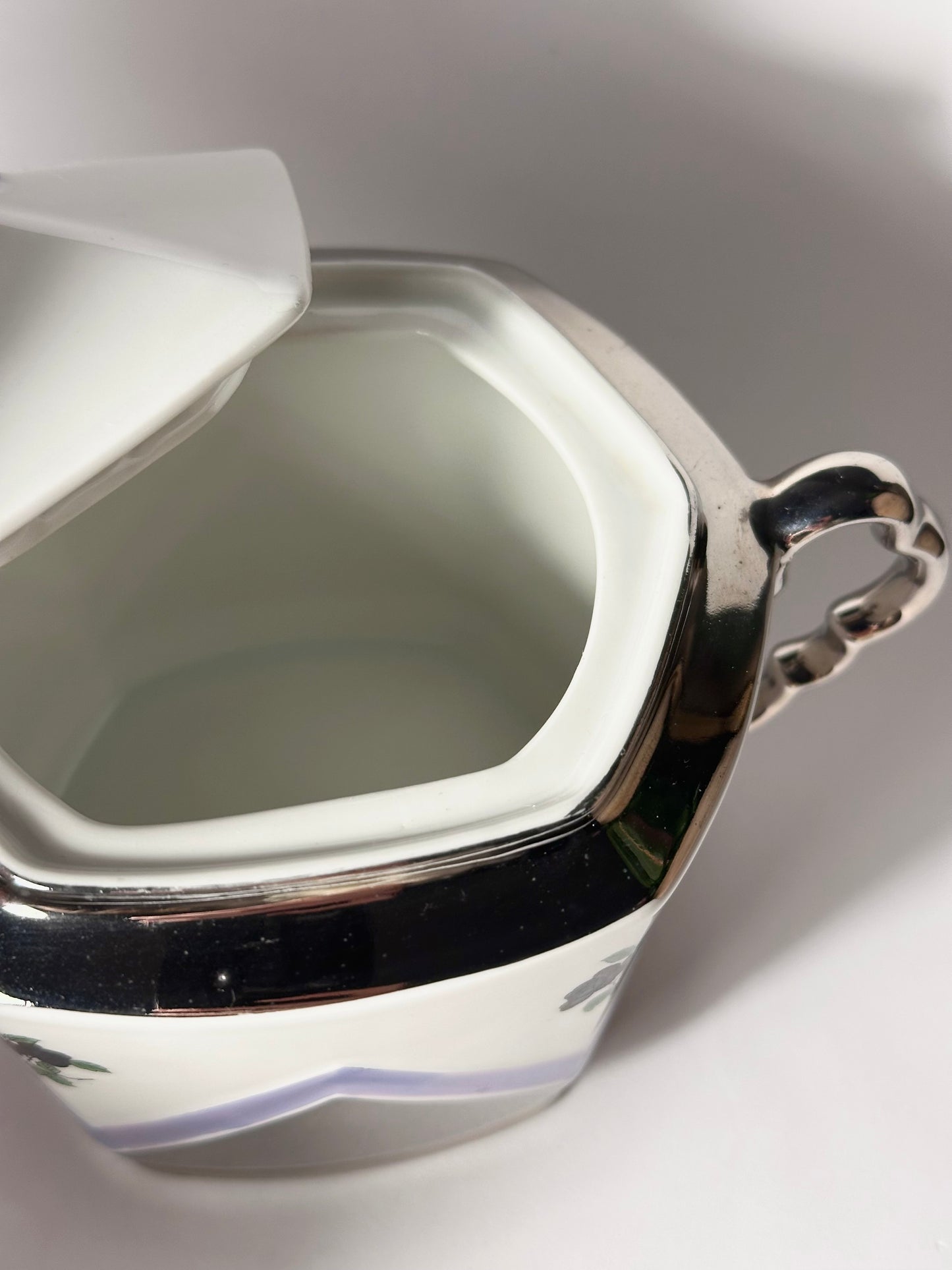 PORCELAIN SUGAR BOWL