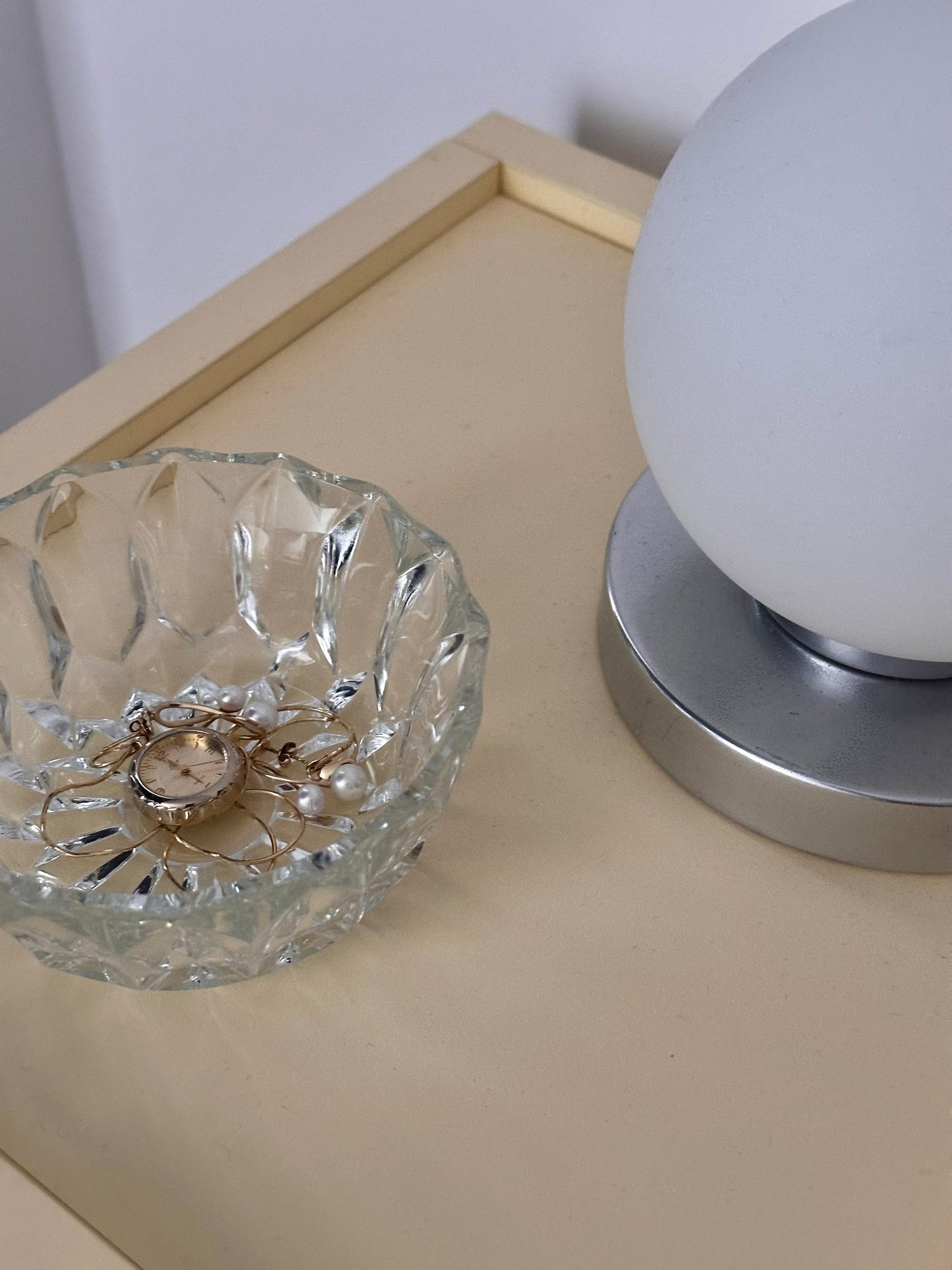 CRYSTAL JEWELRY HOLDER