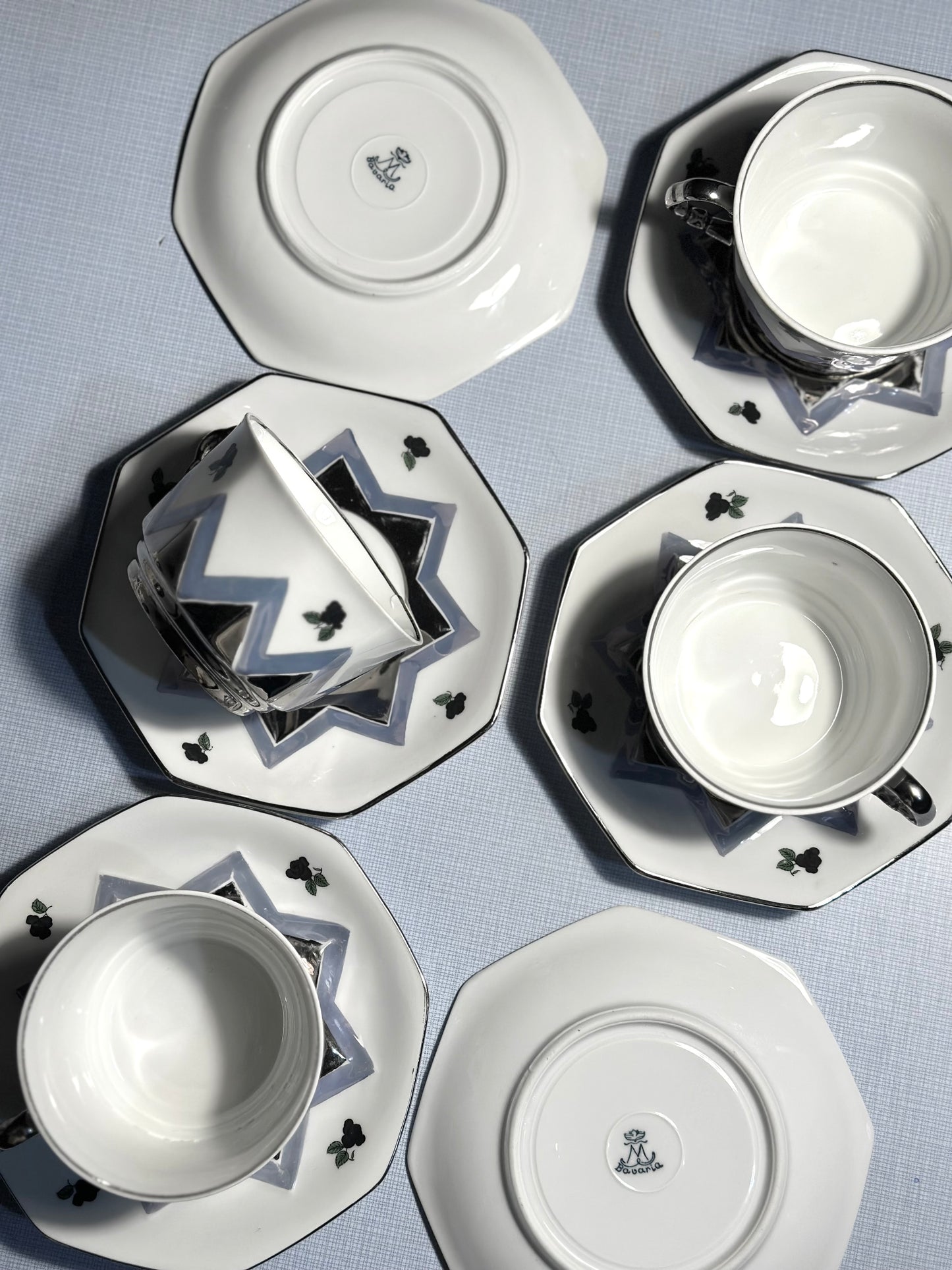 PORCELAIN CUP WITH PLATE