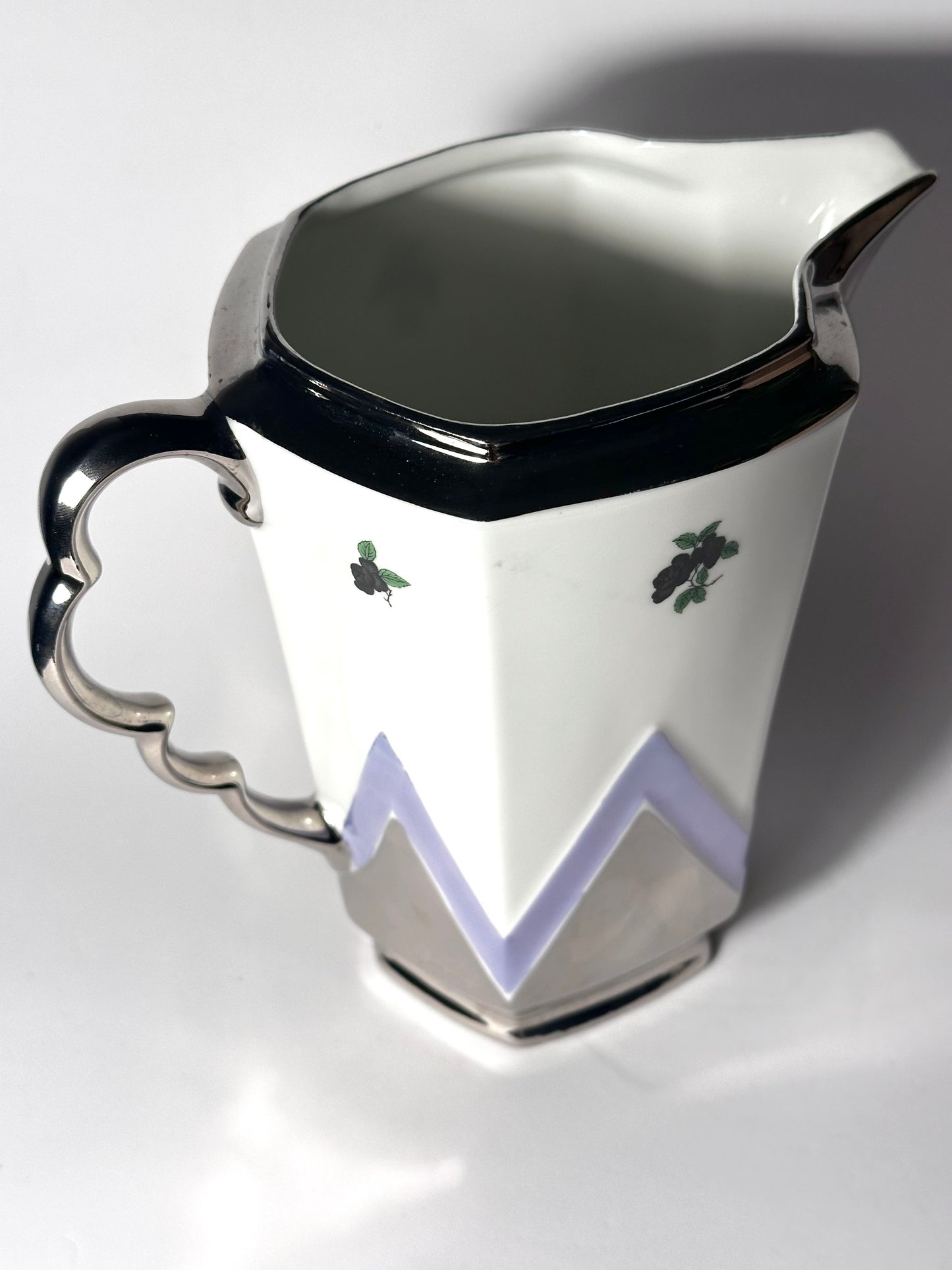 PORCELAIN JAR