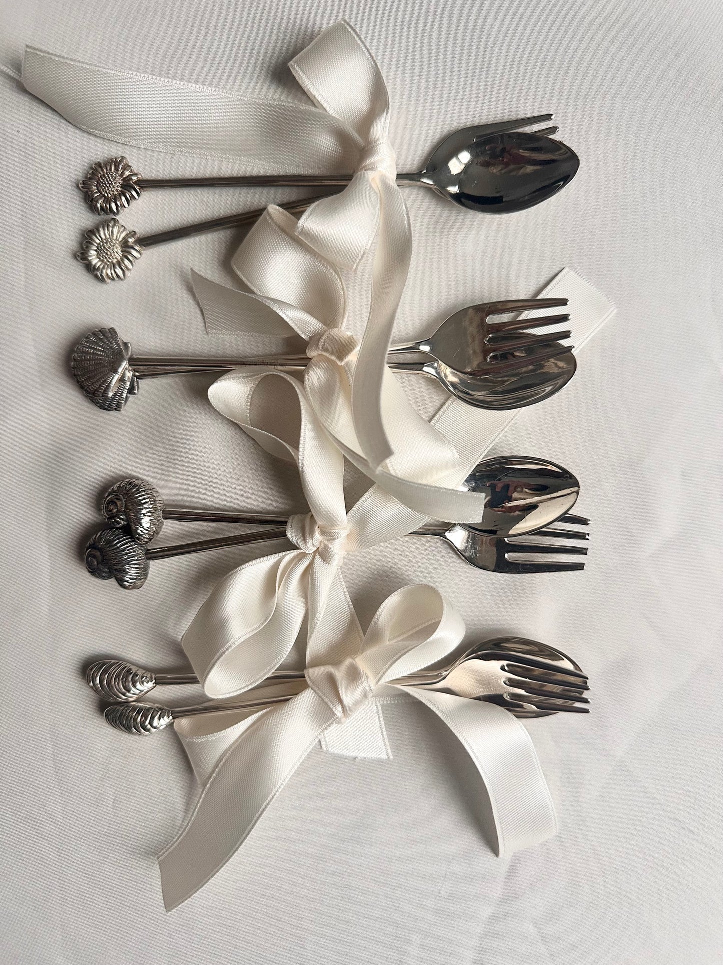 DESSERT CUTLERY SET
