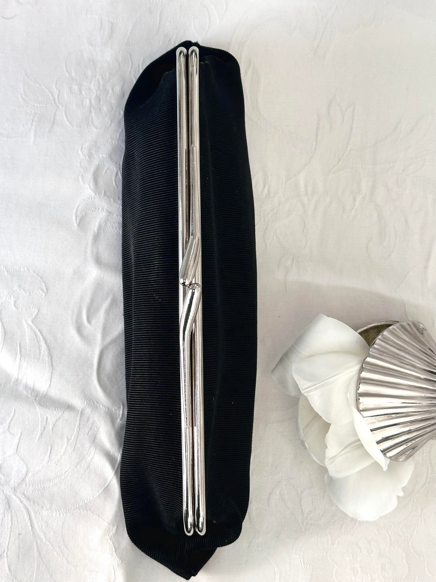 BEAUTY POUCH