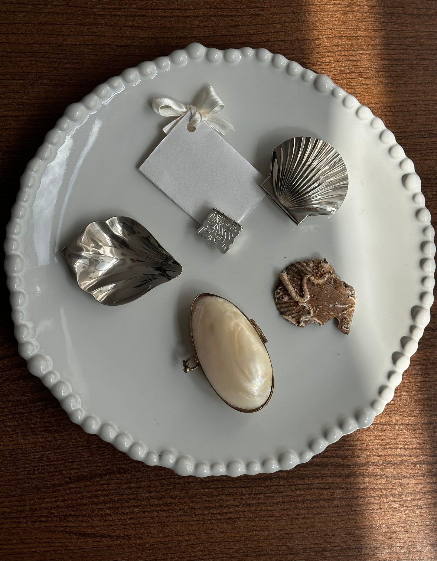 SHELL RING BOX