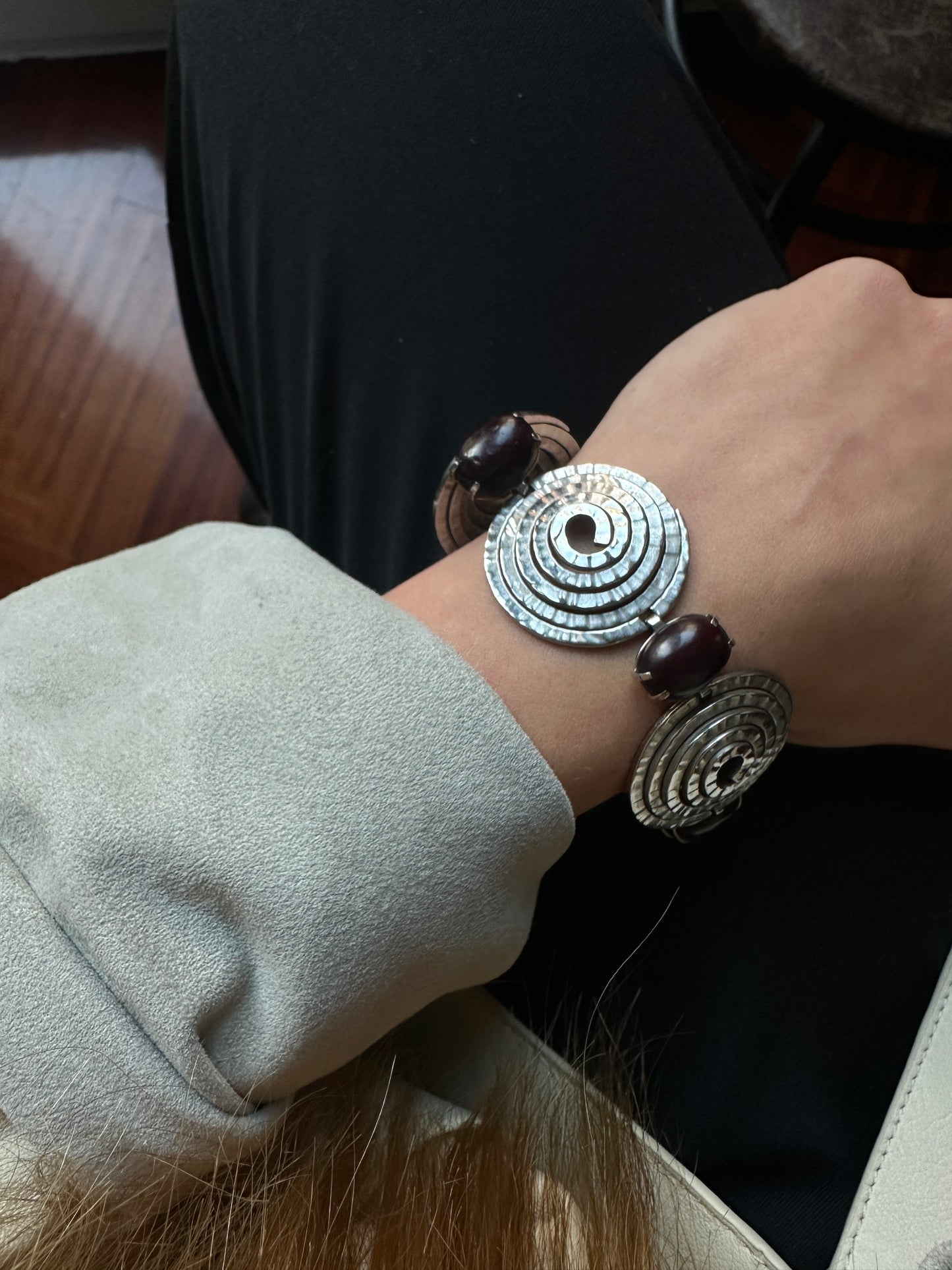 Swirl bracelet