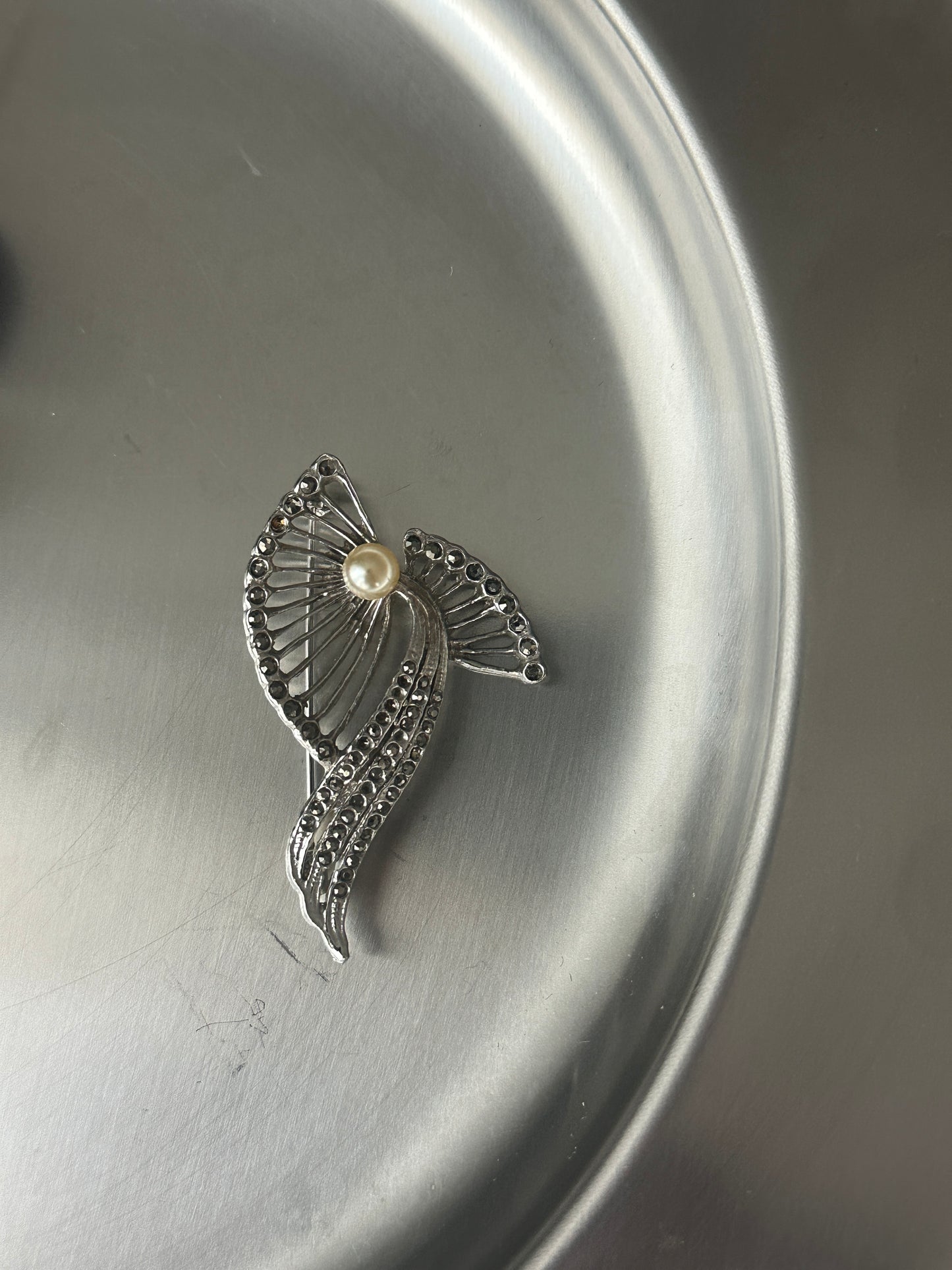 Dragonfly brooch