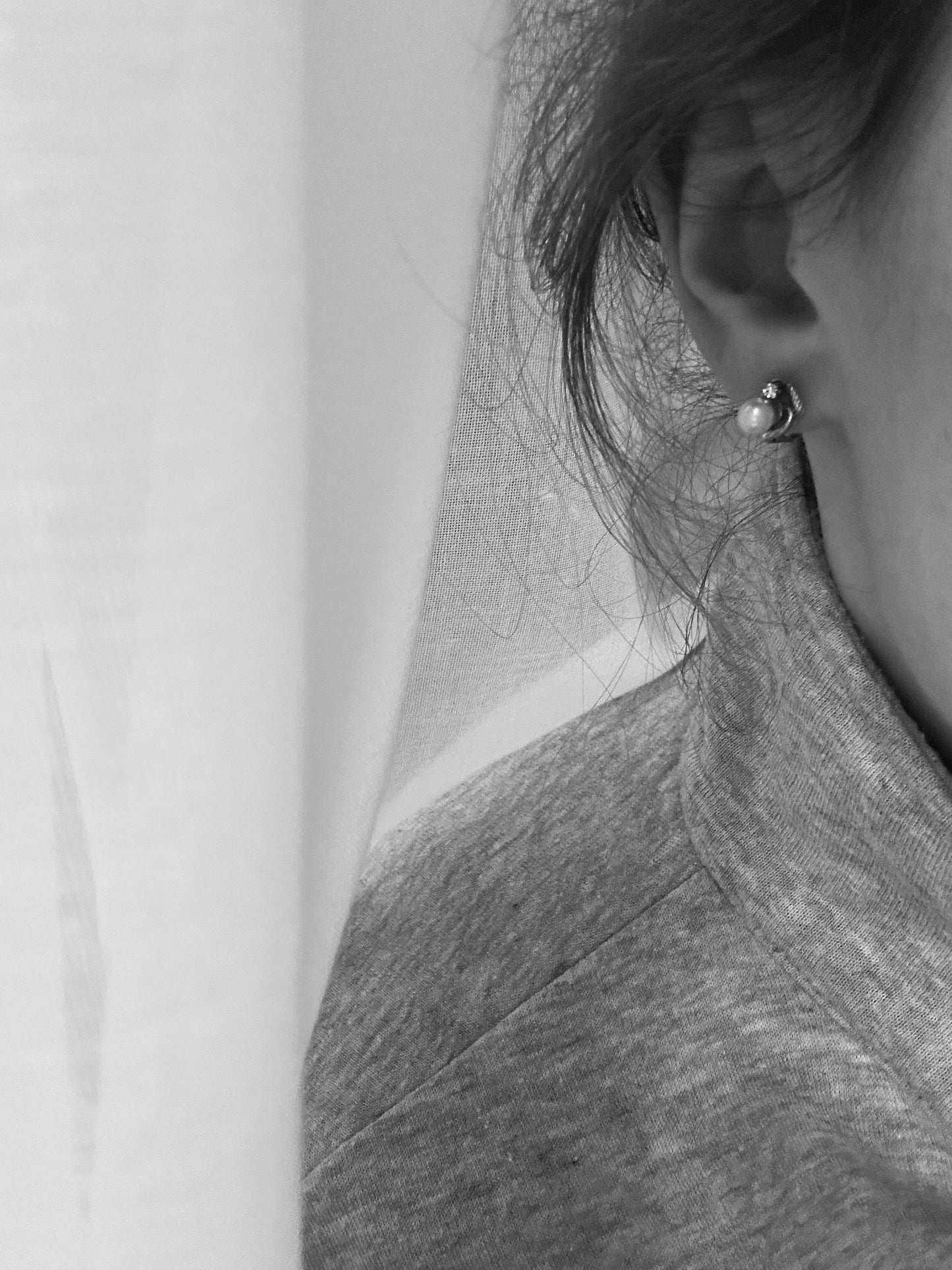 Pearl and Zirconium Silver Earrings