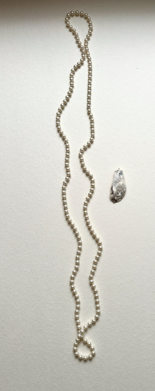 FAUX PEARL NECKLACE