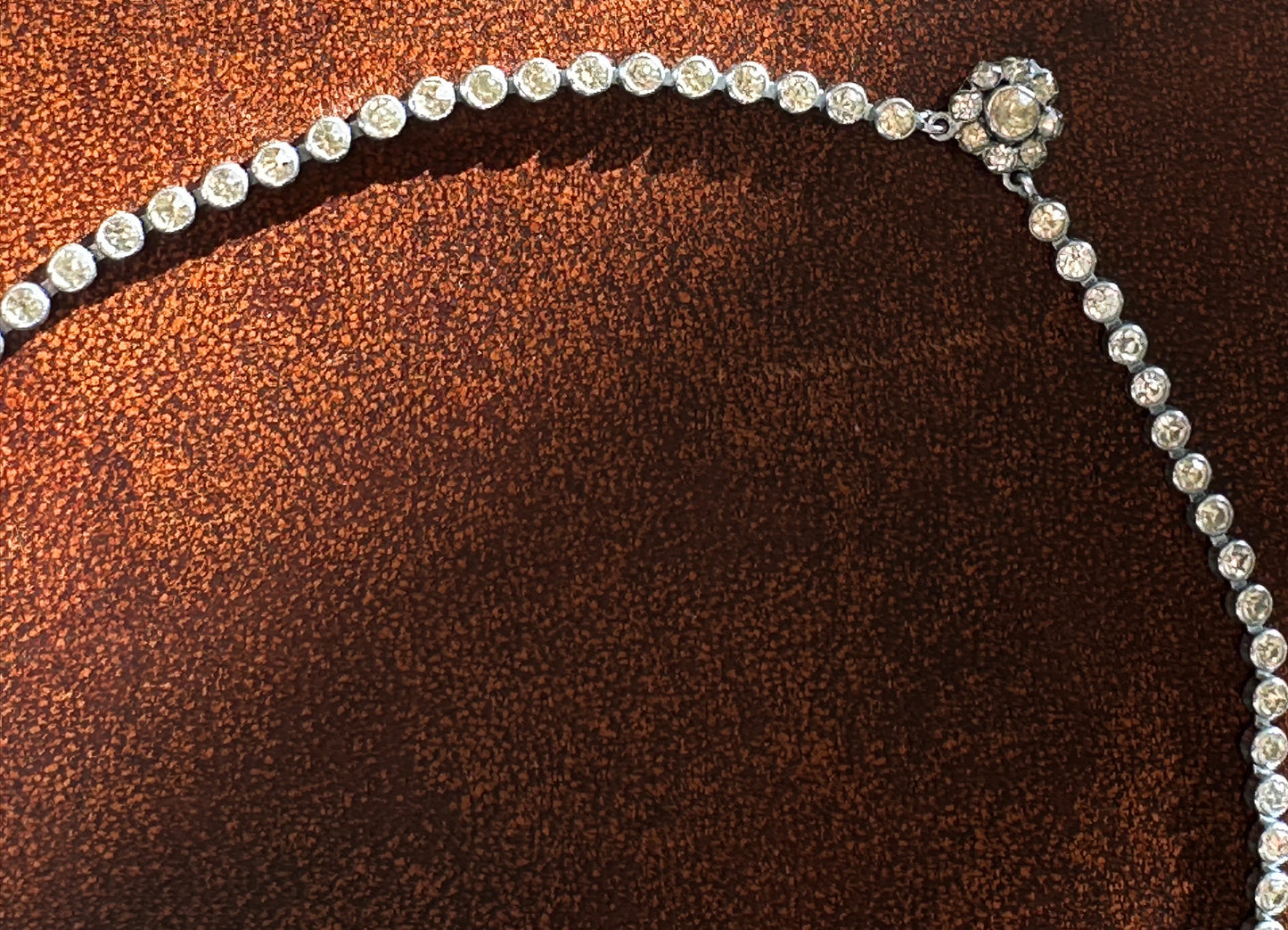 Zirconium Vintage Round Necklace