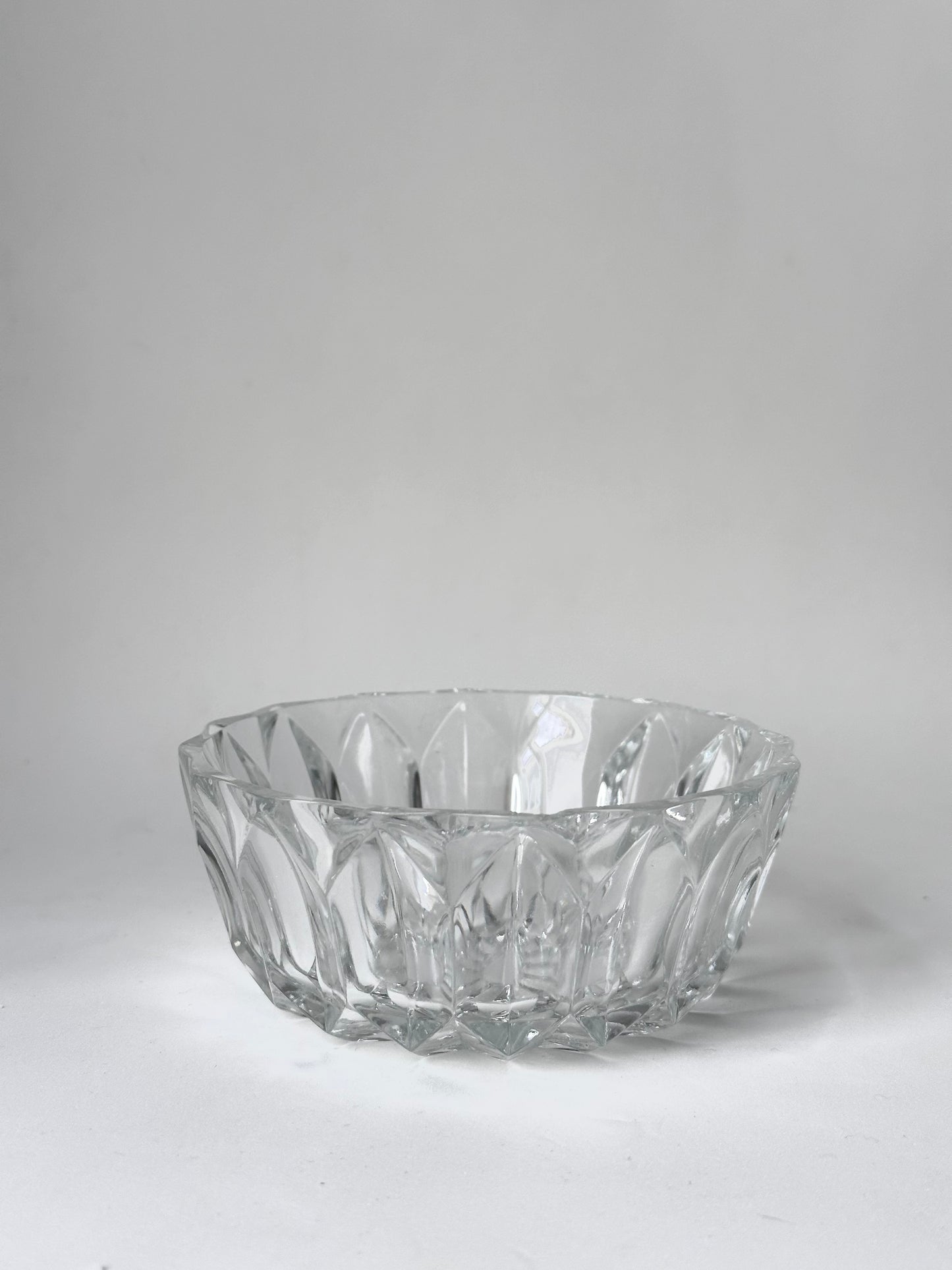 VINTAGE CRYSTAL BOWL