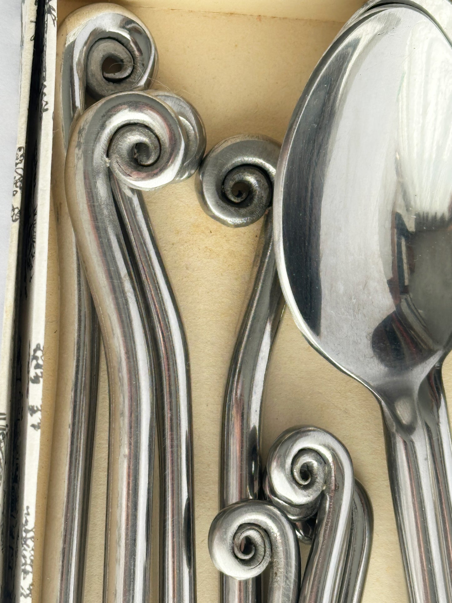 Dubost Vintage Swirl Cutlery Set