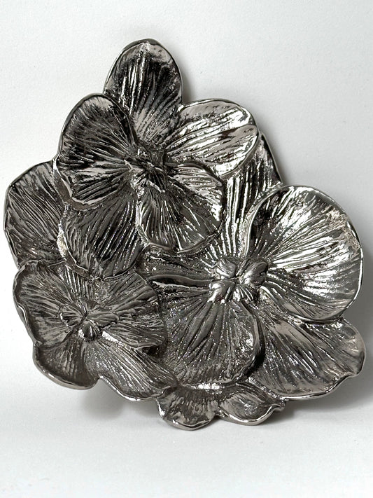 METALLIC FLOWER TRAY